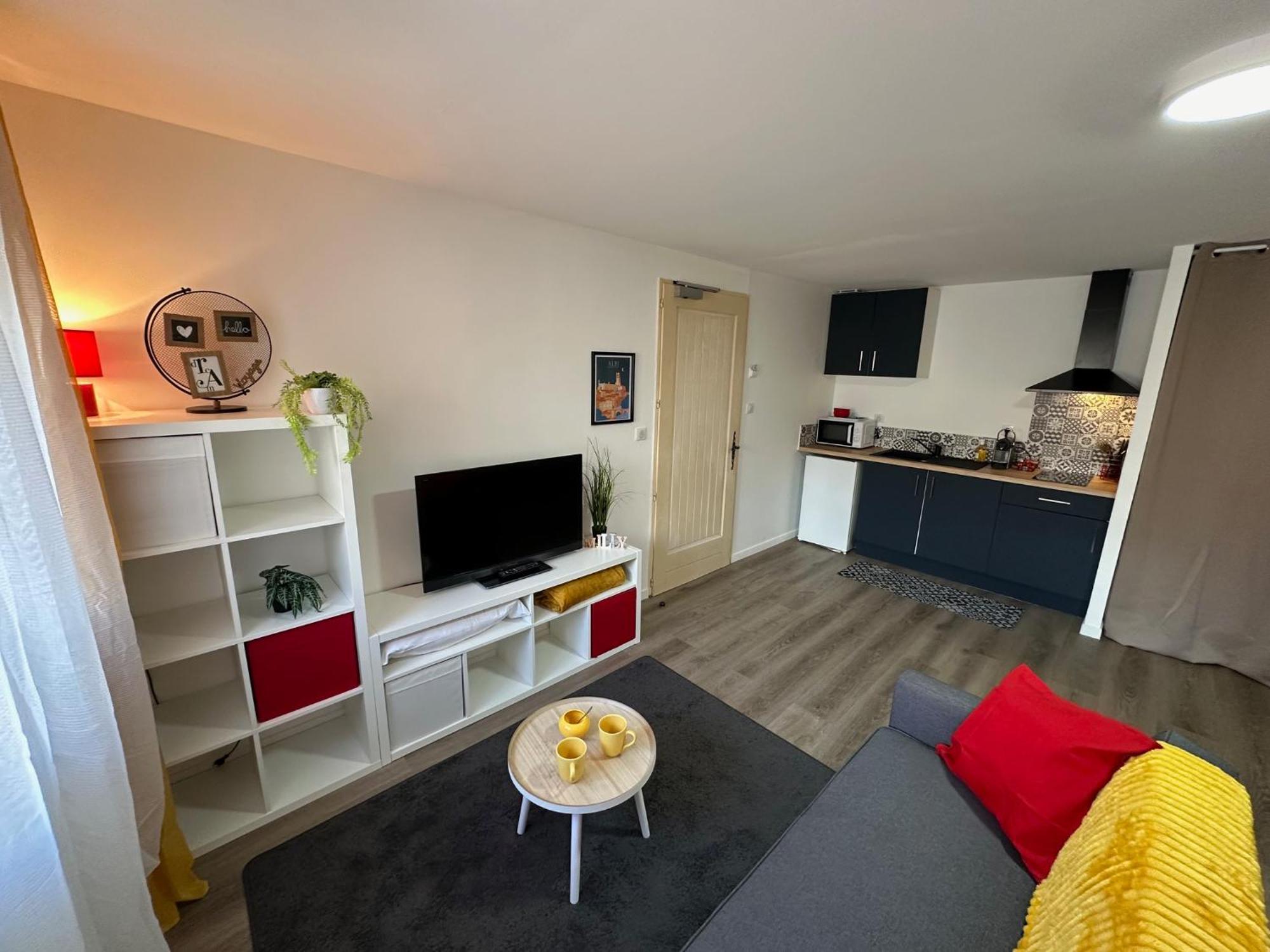 Hotel Chiffre Albi Bagian luar foto