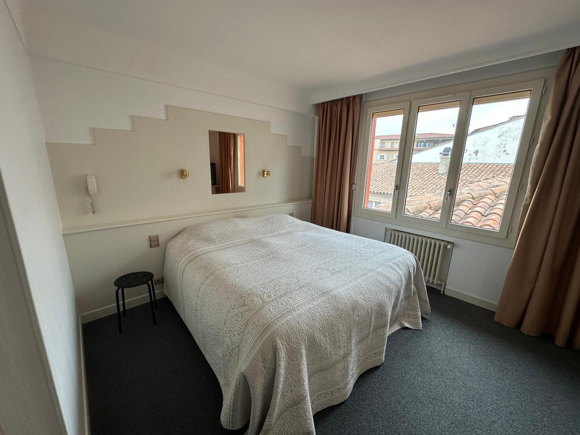 Hotel Chiffre Albi Ruang foto