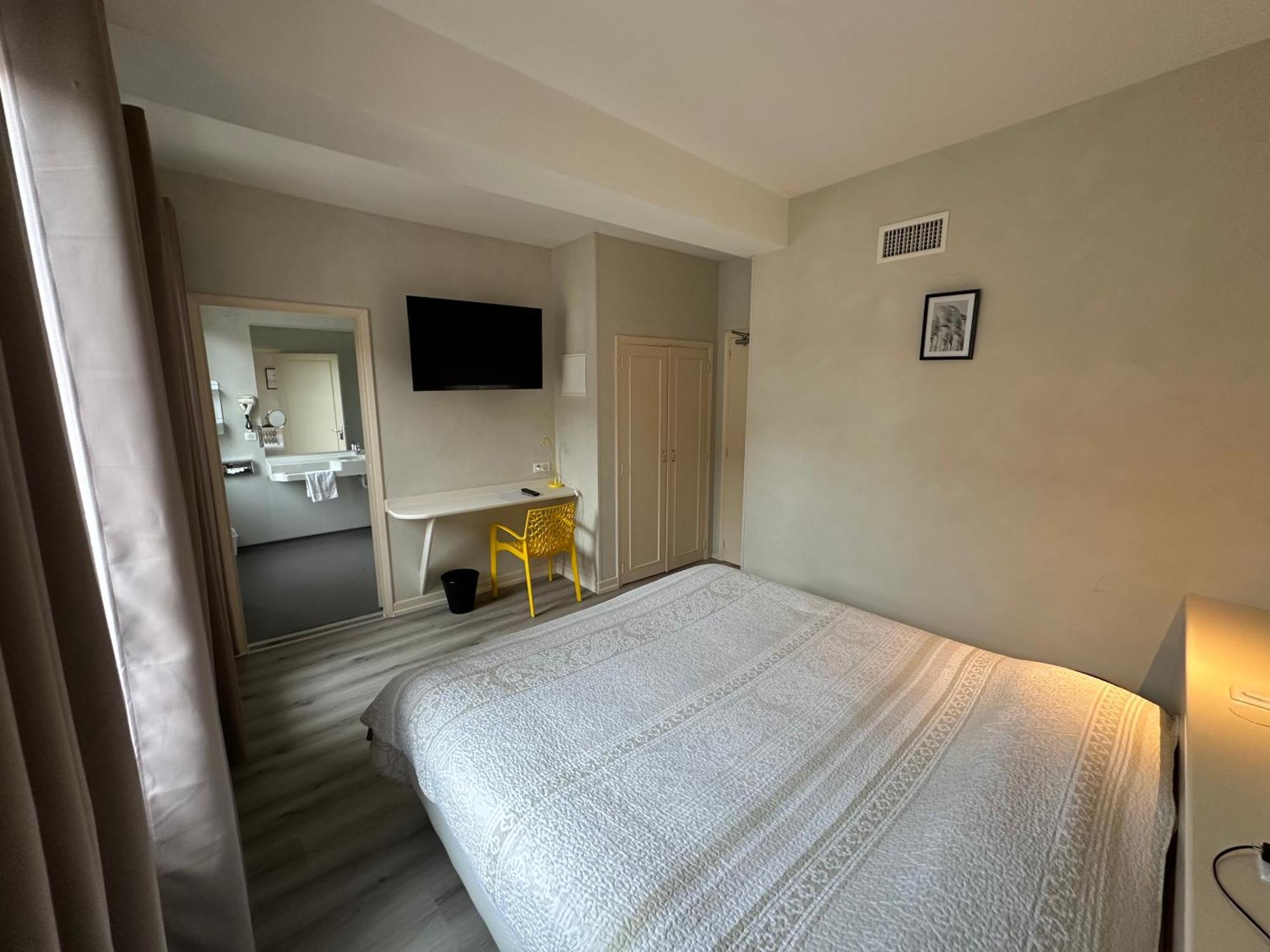 Hotel Chiffre Albi Ruang foto