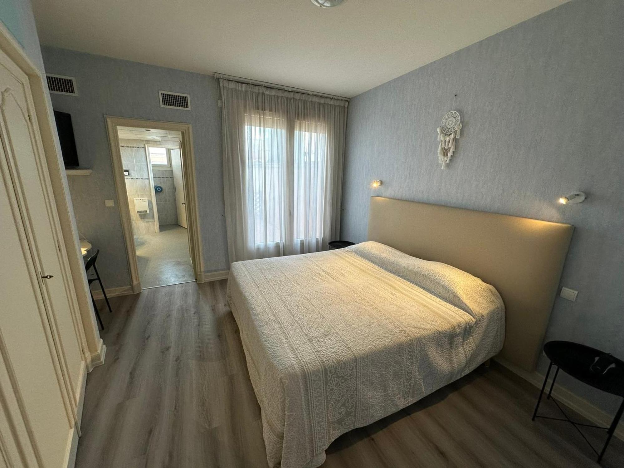 Hotel Chiffre Albi Bagian luar foto